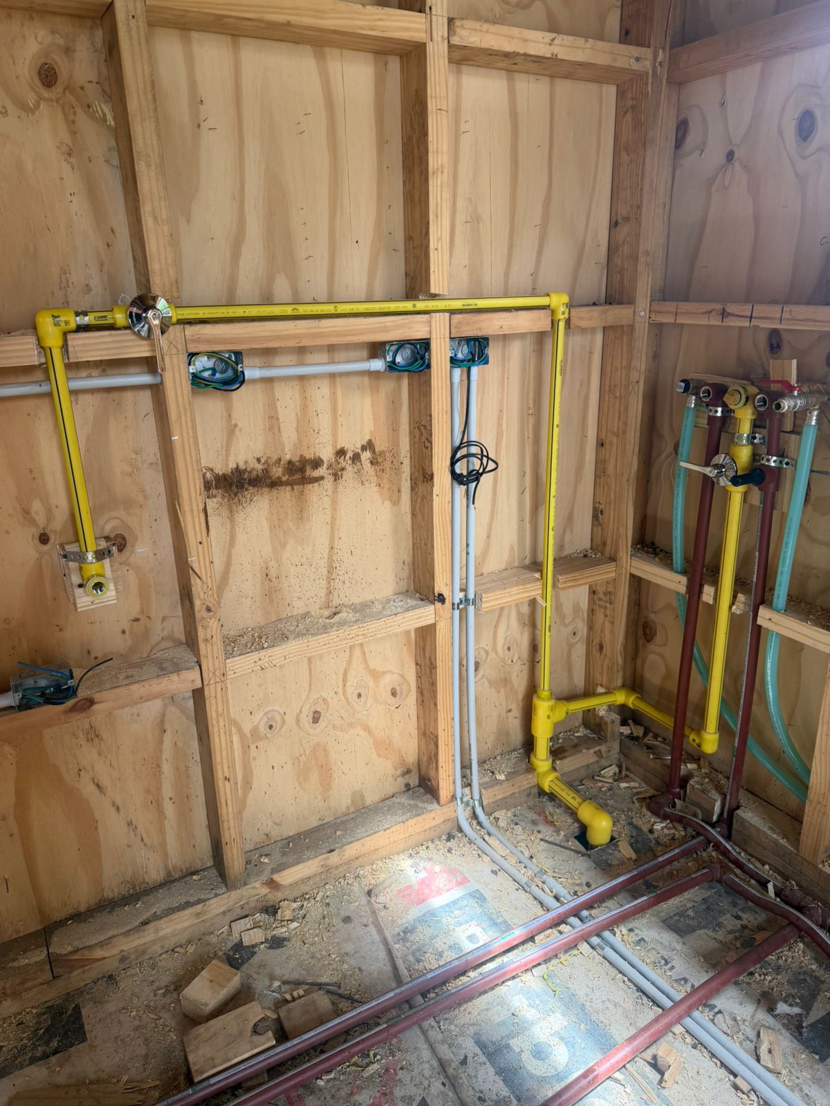 Trabajo de gas Neuquén — CAMAÑO HIDROGAS